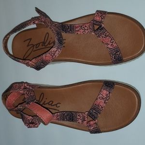 Women's Ankle Strap Platform Sandal